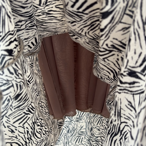 Veronica M Zebra Print high neck dress - Picture 4 of 8